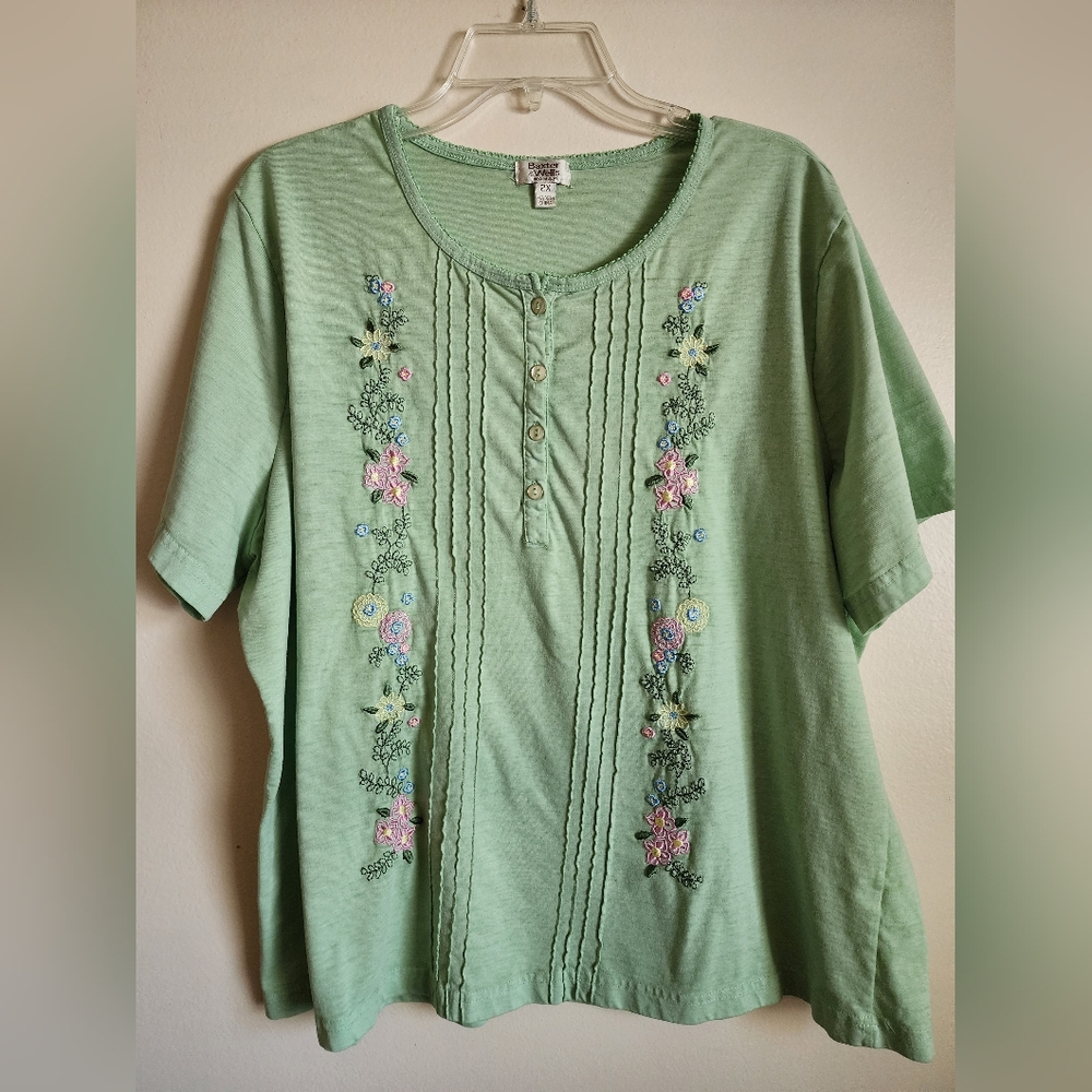 Women’s Mint Green Embroidered Pintuck Henley Top